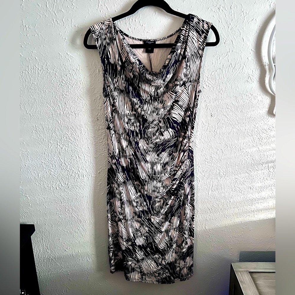 Ann Taylor Factory Neutral Sleeveless Patterned Dress Size XS